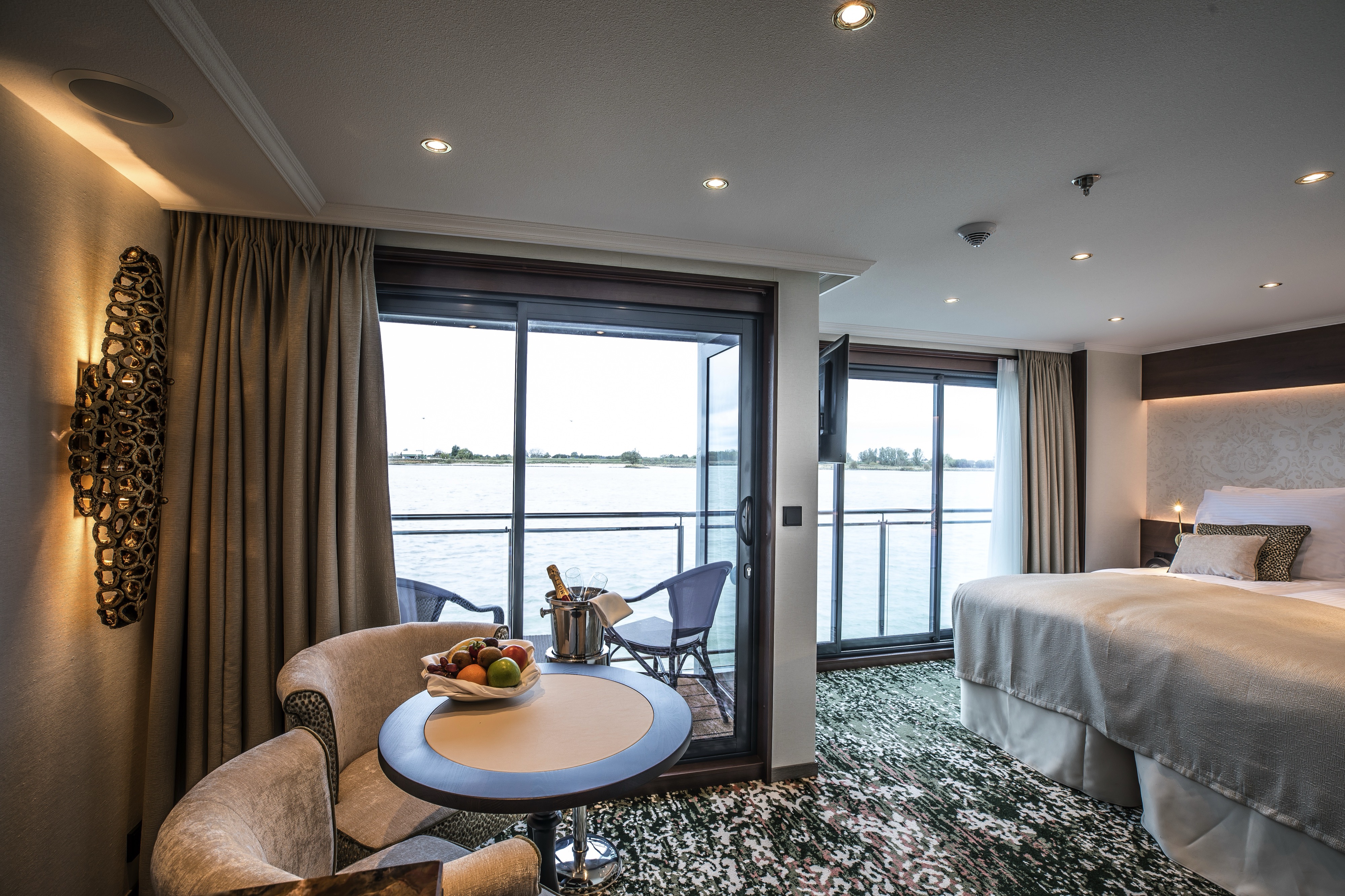 Deluxe Balcony Suites